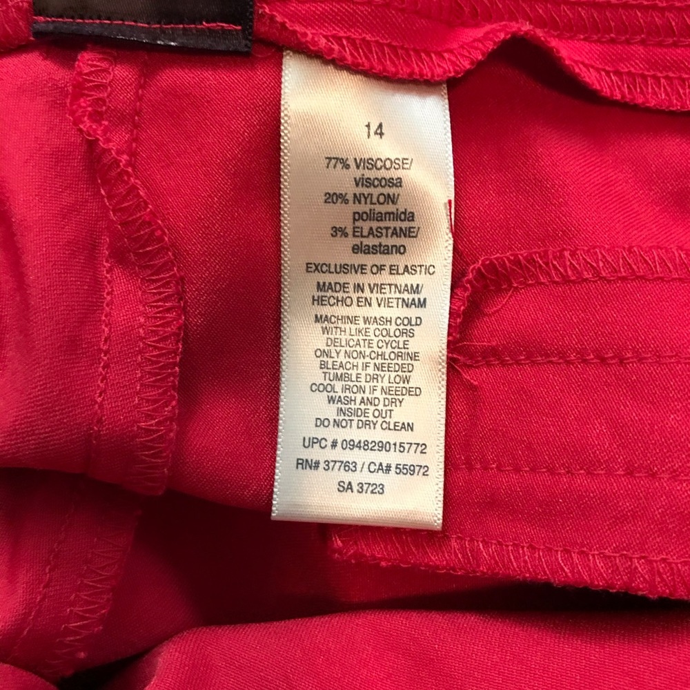NWT, Rafaella Red Ankle Pants! - Picture 5 of 5